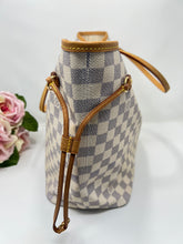 Load image into Gallery viewer, LV Neverfull MM Azure SKU7086