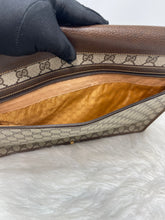 Load image into Gallery viewer, Gucci Document Holder SKU