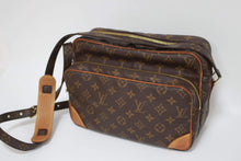 Load image into Gallery viewer, Louis Vuitton Nile SKU6738