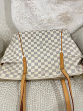 Load image into Gallery viewer, Louis Vuitton Totally MM SKU6771