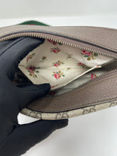 Load image into Gallery viewer, Gucci Neo Vintage Supreme SKU6959