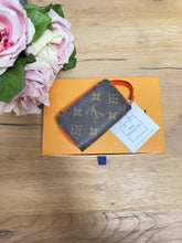 Load image into Gallery viewer, Multicartes Wallet SKU6685