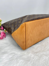 Load image into Gallery viewer, Louis Vuitton Cabas Mezzo SKU6653