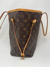 Load image into Gallery viewer, Neverfull MM Pivione SKU6530