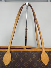 Load image into Gallery viewer, Neverfull MM Pivione SKU6530