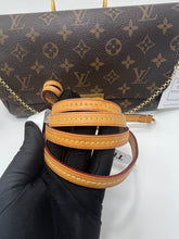 Load image into Gallery viewer, LV Favorite MM SKU7078