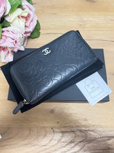 Load image into Gallery viewer, Chanel Zippy Wallet SKU6821