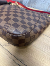 Load image into Gallery viewer, Louis Vuitton Southbank SKU7003