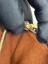 Load image into Gallery viewer, Louis Vuitton Sarah Wallet SKU6626