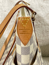 Load image into Gallery viewer, Louis Vuitton Totally MM SKU6771