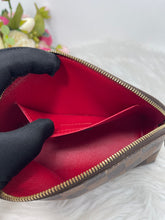 Load image into Gallery viewer, Louis Vuitton Cosmetics Pouch DE SKU6701