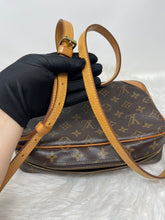 Load image into Gallery viewer, Louis Vuitton Trocadero 23 SKU6734