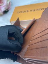 Load image into Gallery viewer, Alexandra Wallet SKU6599