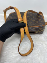 Load image into Gallery viewer, Louis Vuitton Trocadero 23 SKU6734