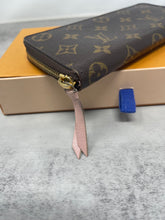 Load image into Gallery viewer, Louis Vuitton Clemence SKU6784