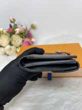 Load image into Gallery viewer, Louis Vuitton Compact Mid Size SKU6702