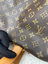 Load image into Gallery viewer, Louis Vuitton Saumur 35 SKU6654