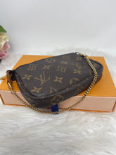 Load image into Gallery viewer, Mini Pochette SKU6616