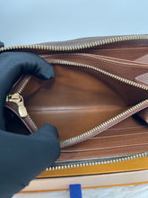 Load image into Gallery viewer, Zippy Wallet SKU6617