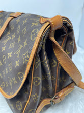 Load image into Gallery viewer, Louis Vuitton Saumur 35 SKU6732