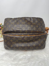 Load image into Gallery viewer, Louis Vuitton Saumur 35 SKU6696