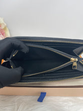 Load image into Gallery viewer, Clemence Empreinte SKU6581