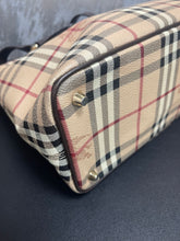 Load image into Gallery viewer, Burberry Tote SKU6992