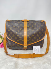 Load image into Gallery viewer, Louis Vuitton Saumur 35 SKU6654