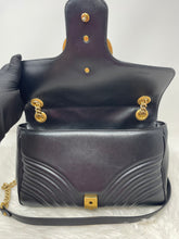 Load image into Gallery viewer, Gucci Marmont Medium SKU6742