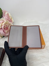 Load image into Gallery viewer, Compact Monogram SKU6567