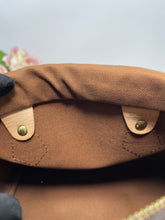 Load image into Gallery viewer, Speedy 25 SKU6610