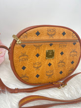 Load image into Gallery viewer, MCM Crossbody Round SKU6575