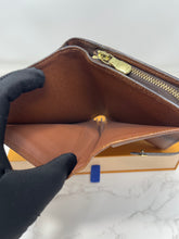 Load image into Gallery viewer, Louis Vuitton Bifold Wallet SKU6886