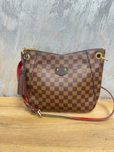 Load image into Gallery viewer, Louis Vuitton Southbank SKU7003