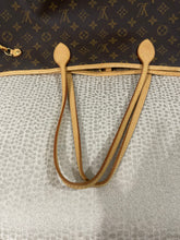 Load image into Gallery viewer, Louis Vuitton Neverfull GM SKU6750