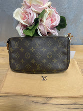 Load image into Gallery viewer, Louis Vuitton Pochette Mono SKU7002