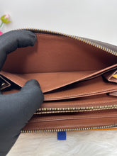 Load image into Gallery viewer, Louis Vuitton Zippy Wallet Monogram SKU6708