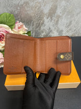 Load image into Gallery viewer, Louis Vuitton Compact Wallet SKU9014