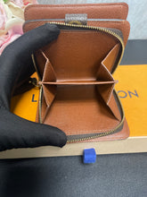 Load image into Gallery viewer, Louis Vuitton Compact Wallet SKU9014
