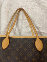 Load image into Gallery viewer, Louis Vuitton Neverfull GM SKU6750