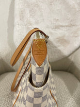 Load image into Gallery viewer, Louis Vuitton Totally MM SKU6771