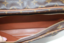 Load image into Gallery viewer, Louis Vuitton Nile SKU6738