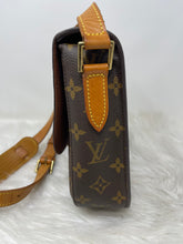 Load image into Gallery viewer, Louis Vuitton St Cloud GM SKU6727