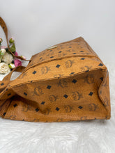 Load image into Gallery viewer, MCM Tote SKU6561