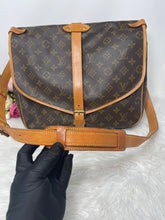 Load image into Gallery viewer, Louis Vuitton Saumur 35 SKU6696