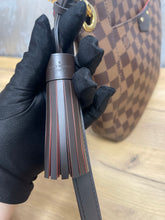 Load image into Gallery viewer, Louis Vuitton Southbank SKU7003
