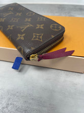 Load image into Gallery viewer, Louis Vuitton Clemence SKU6783