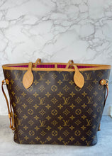 Load image into Gallery viewer, Neverfull MM Pivione SKU6528A