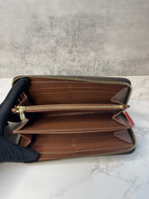 Load image into Gallery viewer, Zippy Wallet SKU6464