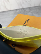 Load image into Gallery viewer, Card Holder SKU6297